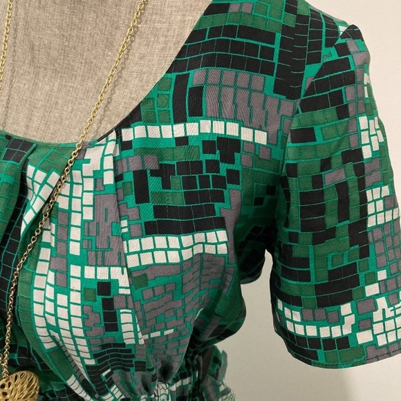 Green and Black, Short Sleeve, Midi Dress Small - Picture 3 of 5